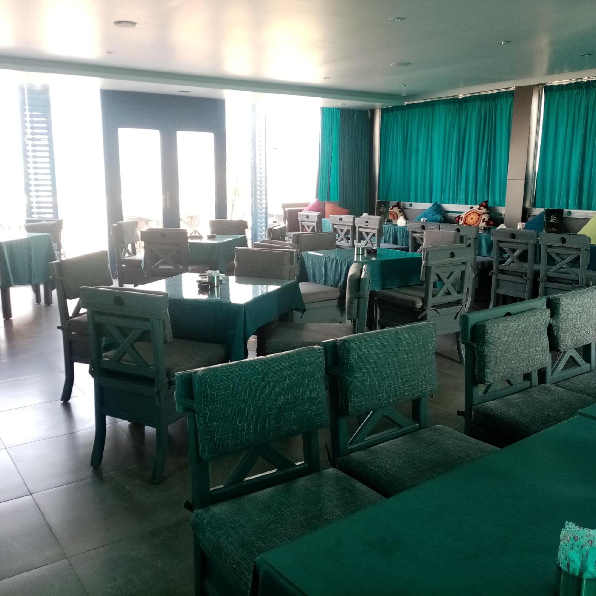 Pyramids Oasis Hotel Kafrat al Jabal Luaran gambar
