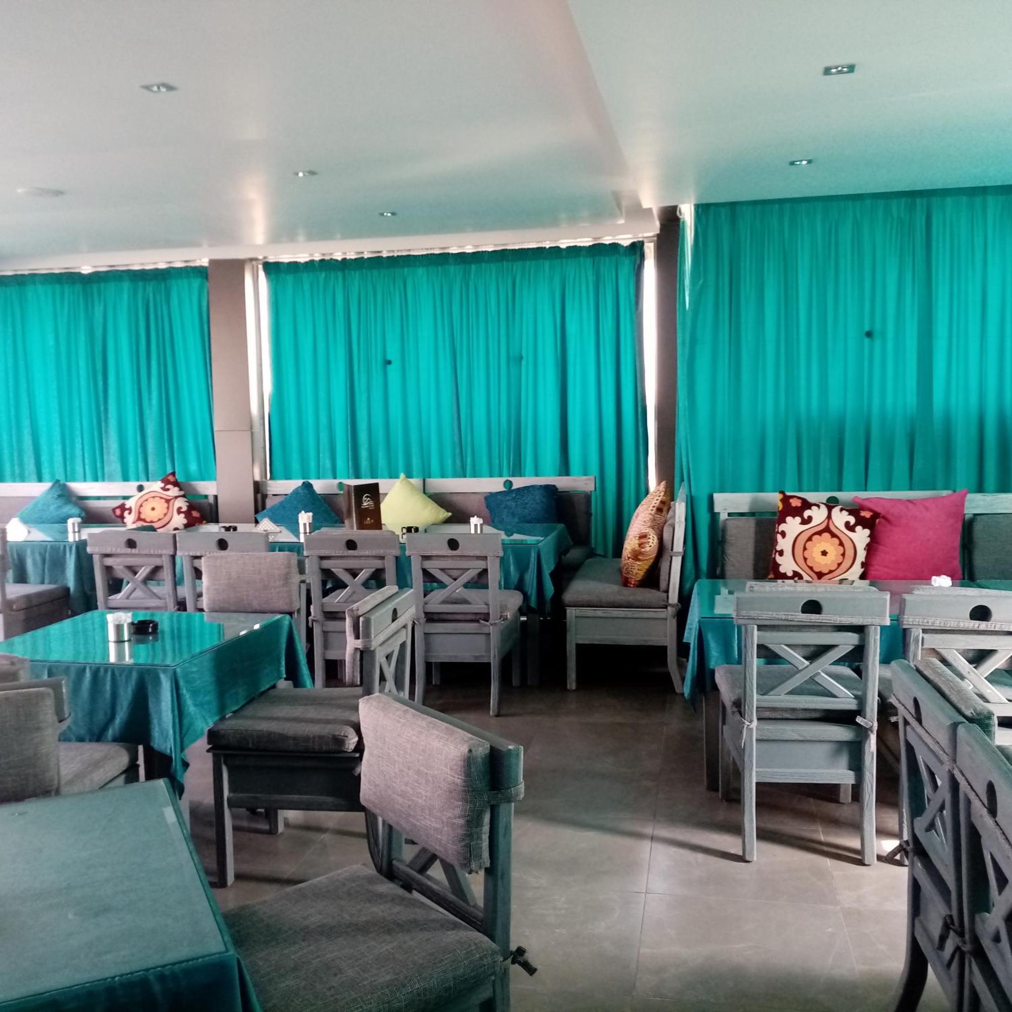 Pyramids Oasis Hotel Kafrat al Jabal Luaran gambar