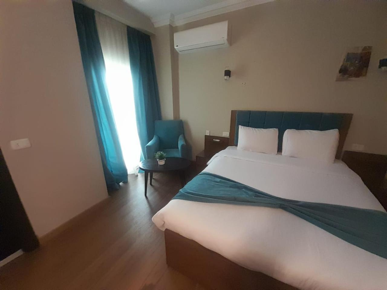 Pyramids Oasis Hotel Kafrat al Jabal Luaran gambar